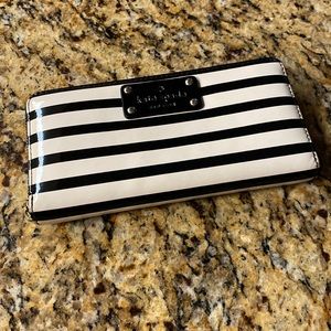 Kate Spade Stripped Wallet